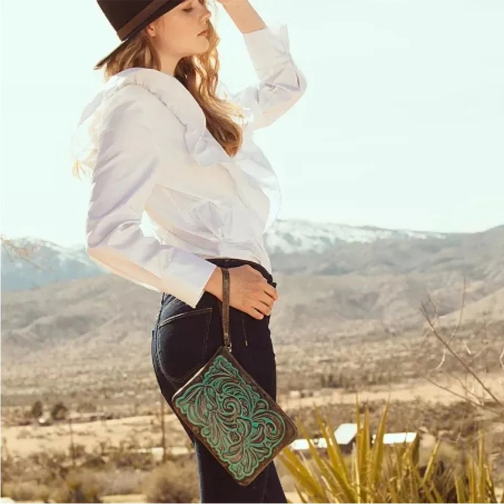 NWOT Patricia Nash Boho Turquoise Tooled Cassini Leather Wristlet Clutch Purse